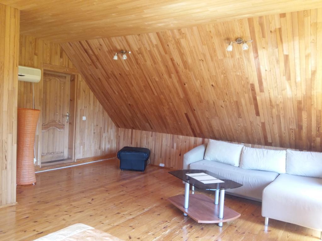 Guest House Vilcini Bernāti Екстериор снимка