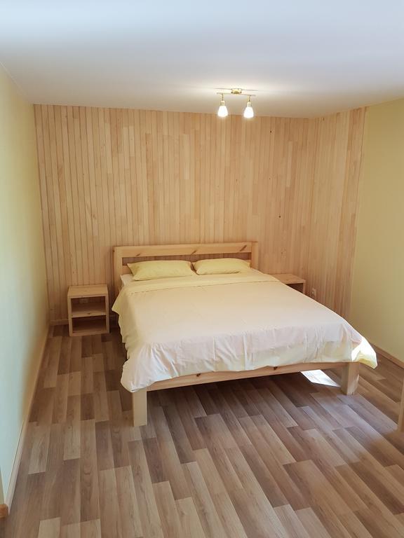 Guest House Vilcini Bernāti Екстериор снимка